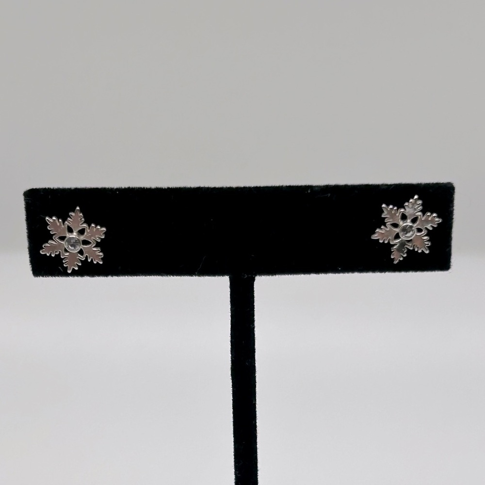 Silver Snowflake Stud Earrings - Picture 7 of 12